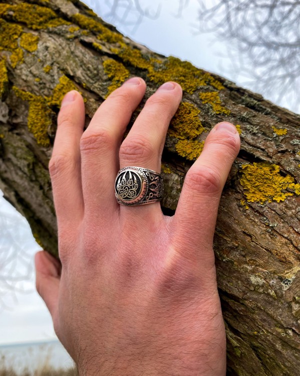 Sygnet srebrny łapa niedźwiedzia