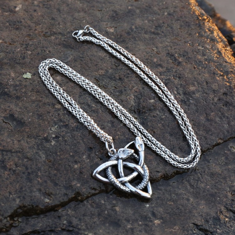 Zawieszka Triquetra