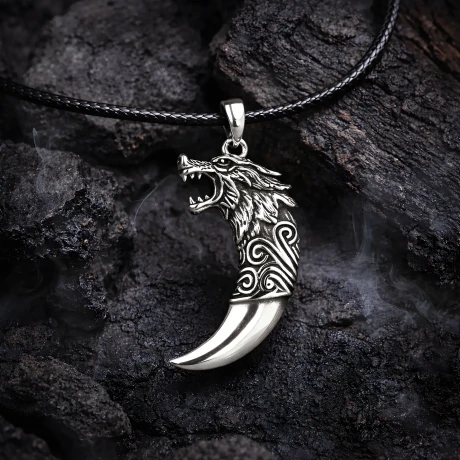 Przejdź do produktu Naszyjnik Kieł Wilka Srebro 925