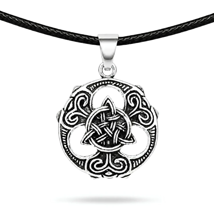 Triquetra W Okręgu Brąz Posrebrzany