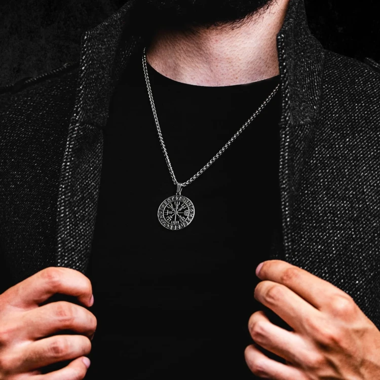 Naszyjnik Kompas Vegvisir