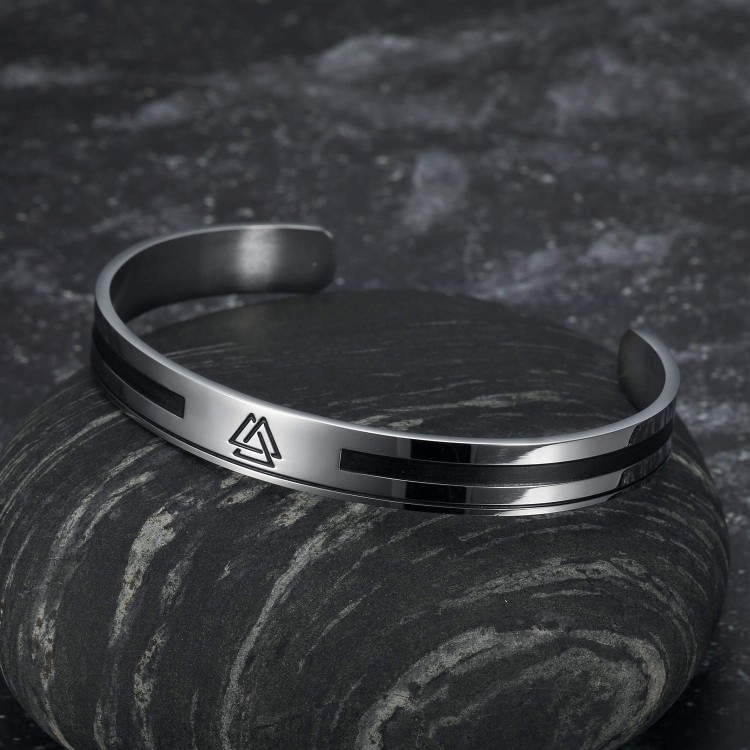 Bransoletka z Valknut