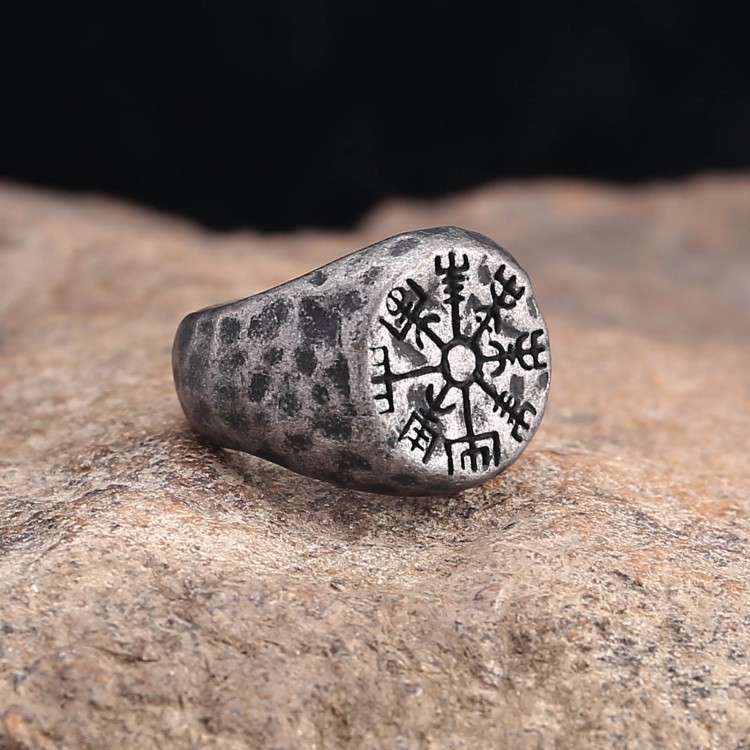 Biżuteria nordycka Vegvisir